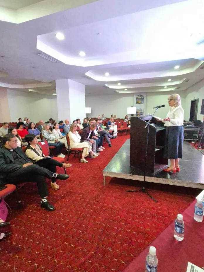 Rectora de la UC: Derechos humanos deben legitimarse desde una visión más amplia