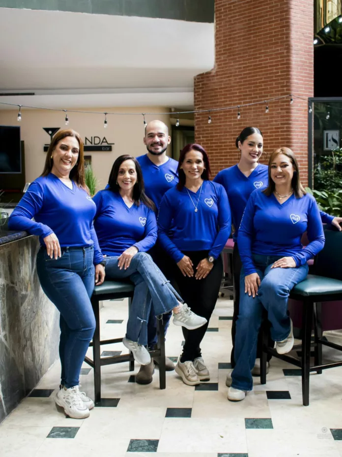 Dosis de Moda realizará su tercera “Pasarela Azul” a beneficio de la Fundación un Día a la Vez