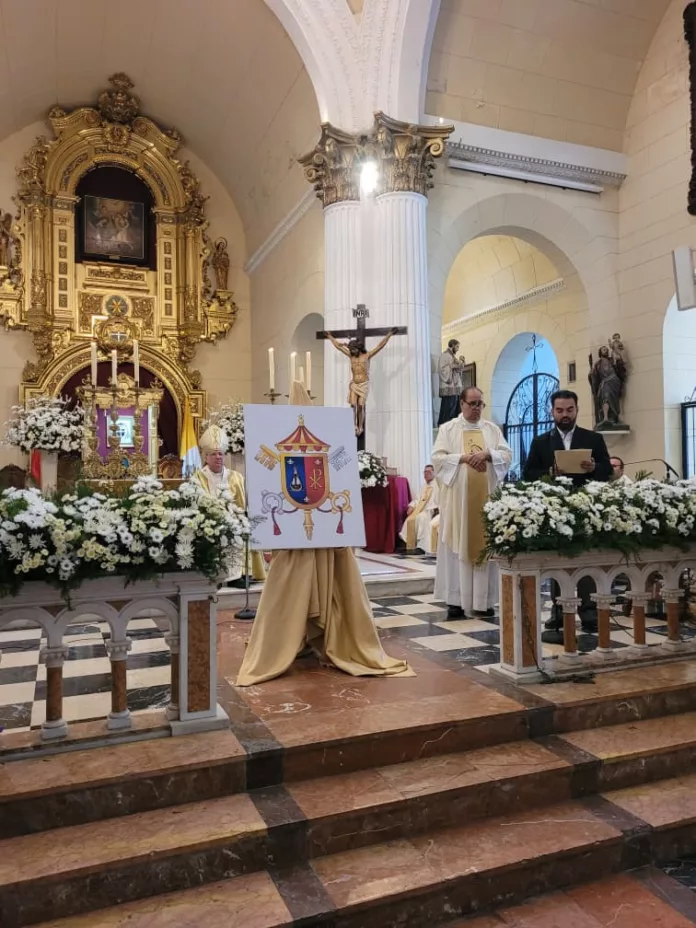 Valencia se une en torno a su santa patrona y celebra el nuevo escudo de la Basílica Catedral